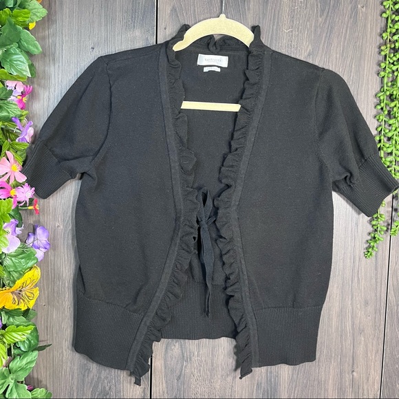 >🌼3/$30🌼Van Heusen Short Sleeve Tie Close Black Cardigan Shawl Size XS - Picture 2 of 15